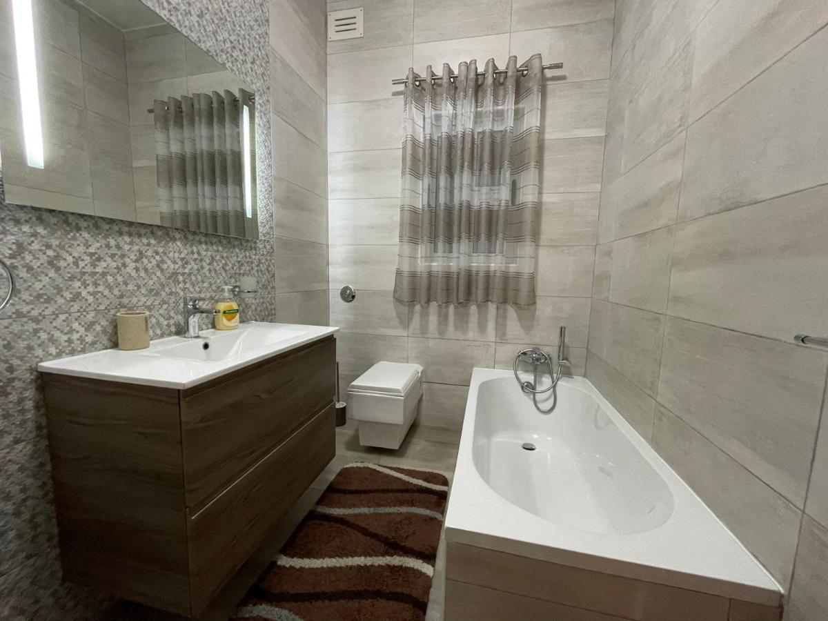 Verdi Apartment - Spacious Modern Apartment, Close To Valletta Santa Vennera Buitenkant foto